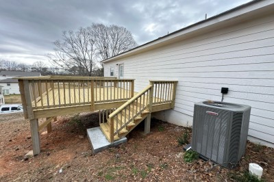 House in Mableton - 21-25